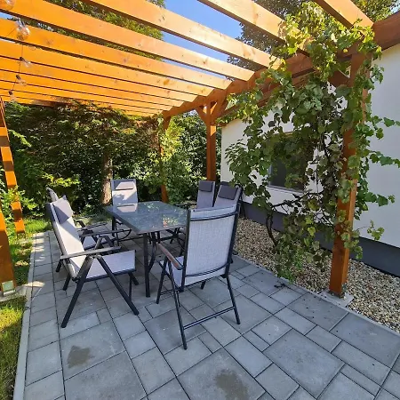 Rozi's Vacation In Feriehus *